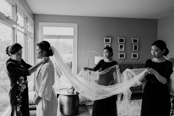 Bride-getting-ready-by-Emma-Mullins-Photography