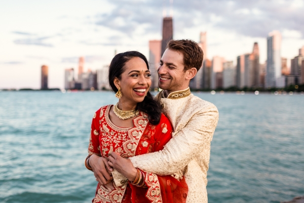 Chicago Indian wedding photo with skyline by documentary wedding photographer Emma Mullins Photography