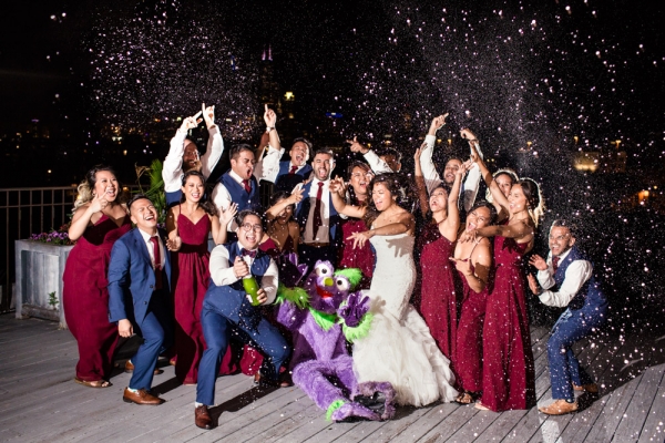 Chicago-wedding-party-champagne
