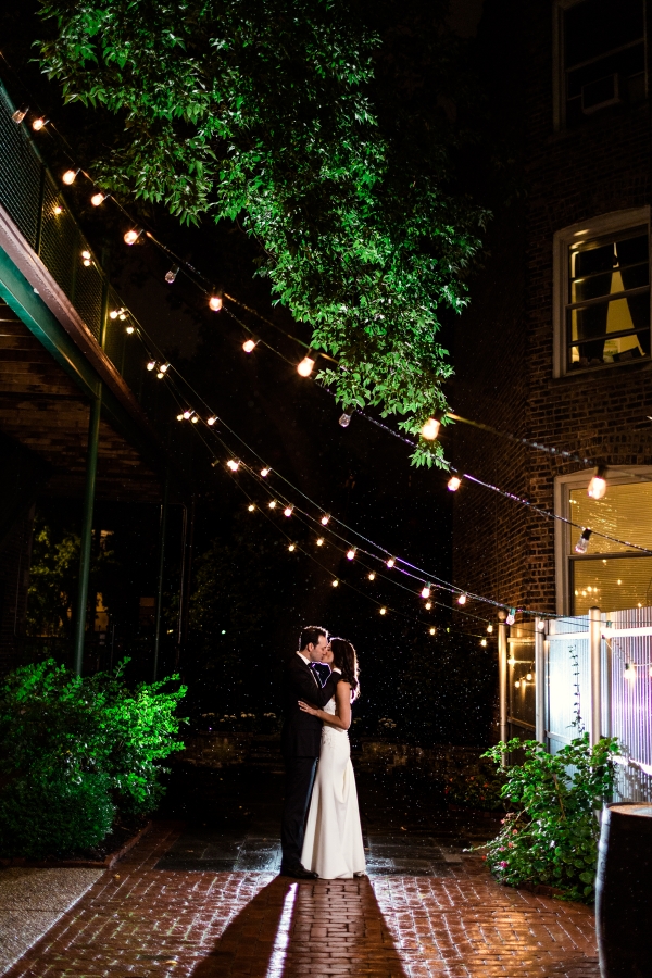 Firehouse-Chicago-wedding-by-Emma-Mullins-Photography-3
