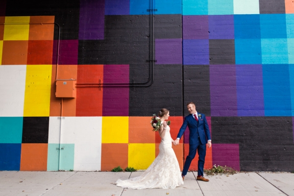Pantone-wall-wedding