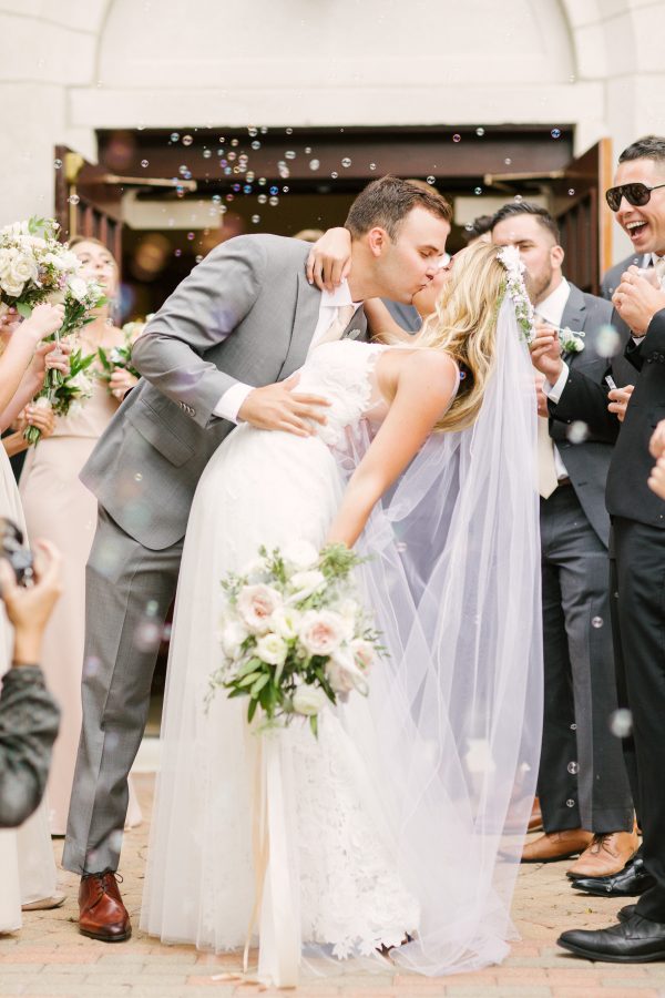 View More: http://marissarobertsphoto.pass.us/rakeschnellwedding