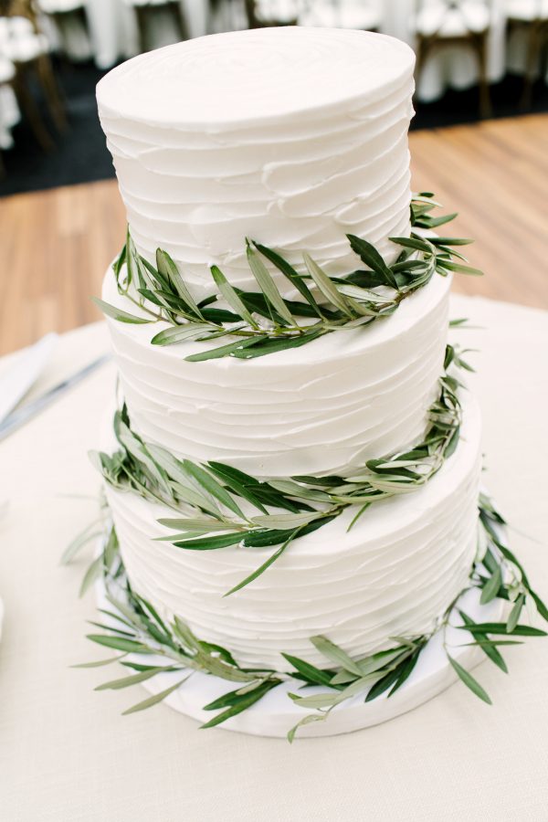 View More: http://marissarobertsphoto.pass.us/rakeschnellwedding