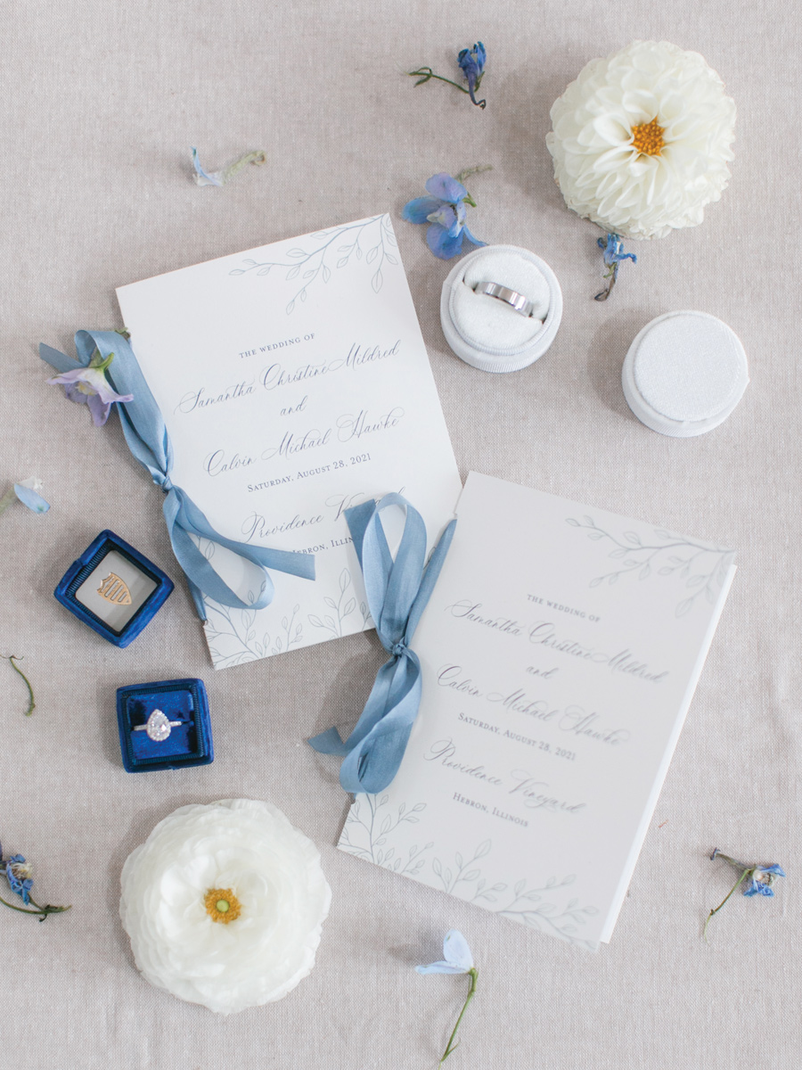 wedding-program-booklet-style-silk-ribbon
