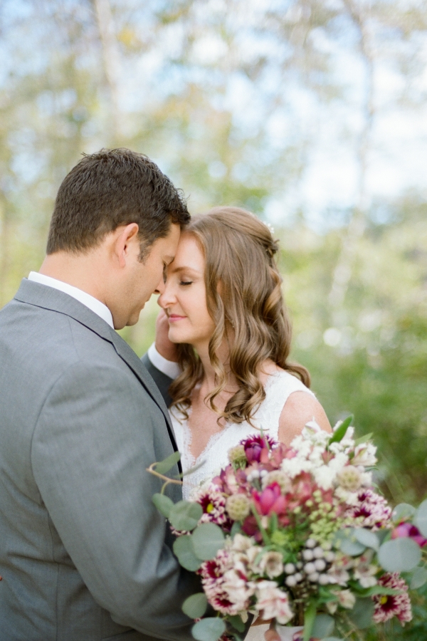 wisconsin-fall-wedding-photo