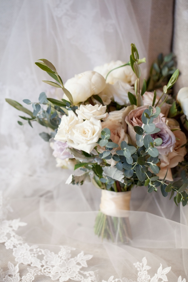 Bridal Bouquet by Fleur Inc