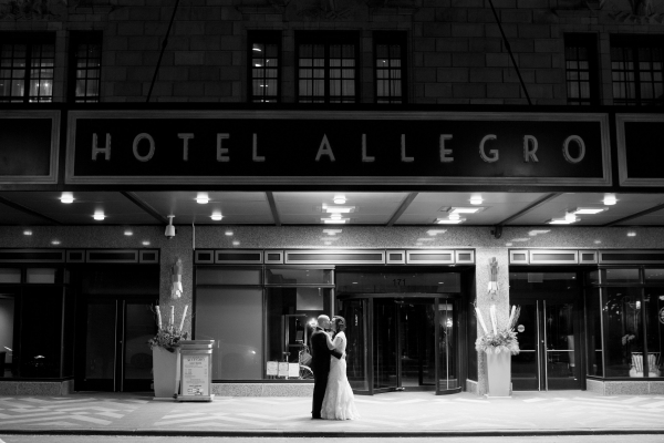 Chicago Winter Wedding at Hotel Allegro (84)