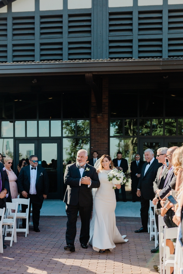 Lindsey-Taylor-Photography-Chicago-Lakefront-Wedding-40
