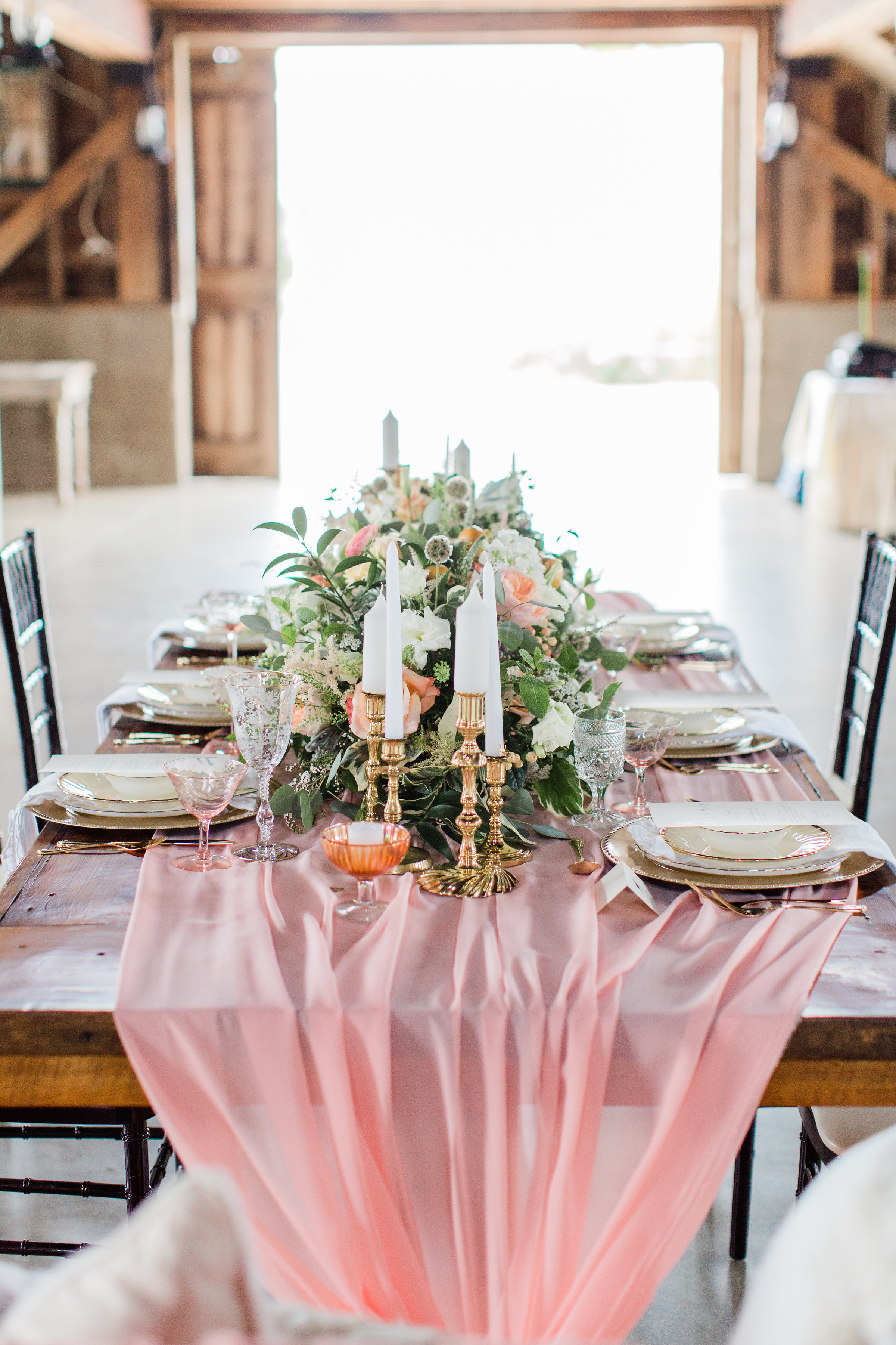 Romantic Pink and Gold Wedding Table Chicago Wedding (11)