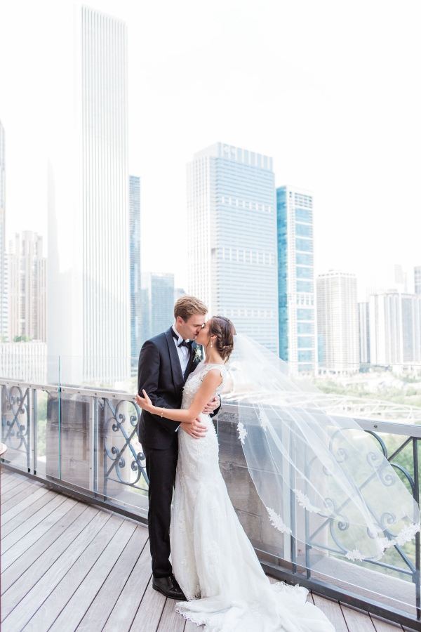 University Club Chicago Wedding Photography by Lauryn (52)