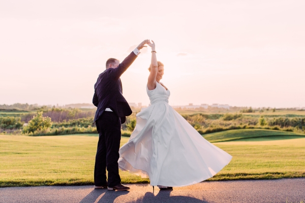 Tips for Posing for Wedding Photos Photography by Lauryn (7)