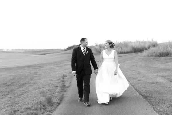 Tips for Posing for Wedding Photos Photography by Lauryn (8)