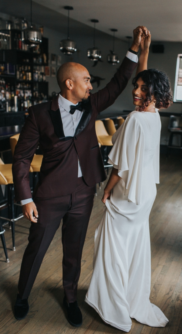 Warm Colorful Retro Mod Chicago Wedding Inspiration at The Duck Inn (27)