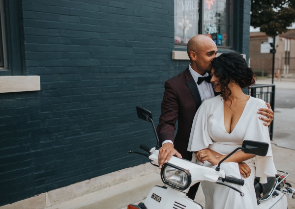 Warm Colorful Retro Mod Chicago Wedding Inspiration at The Duck Inn (38)