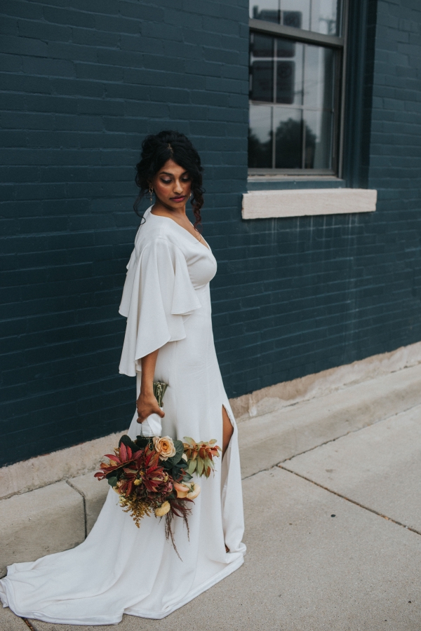 Warm Colorful Retro Mod Chicago Wedding Inspiration at The Duck Inn (50)