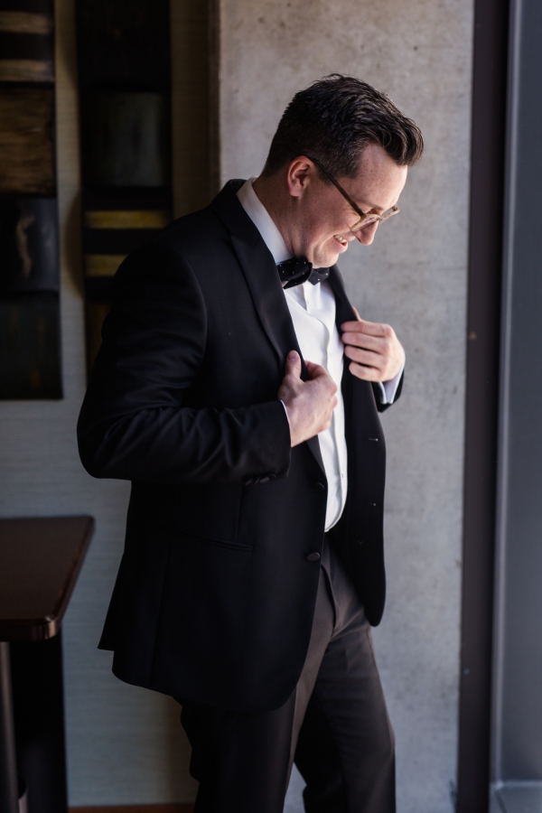 Ivy-Room-Chicago-Wedding-by-Emma-Mullins-Photography-05