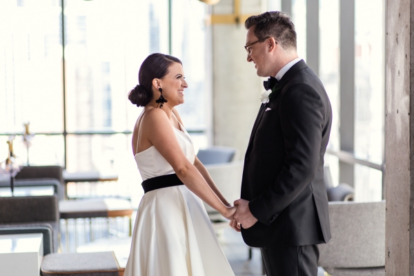 Ivy-Room-Chicago-Wedding-by-Emma-Mullins-Photography-11