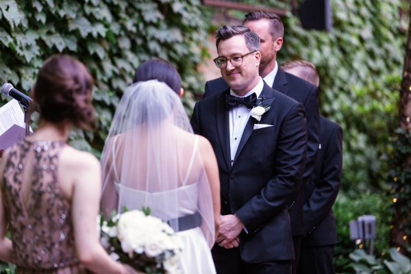 Ivy-Room-Chicago-Wedding-by-Emma-Mullins-Photography-23