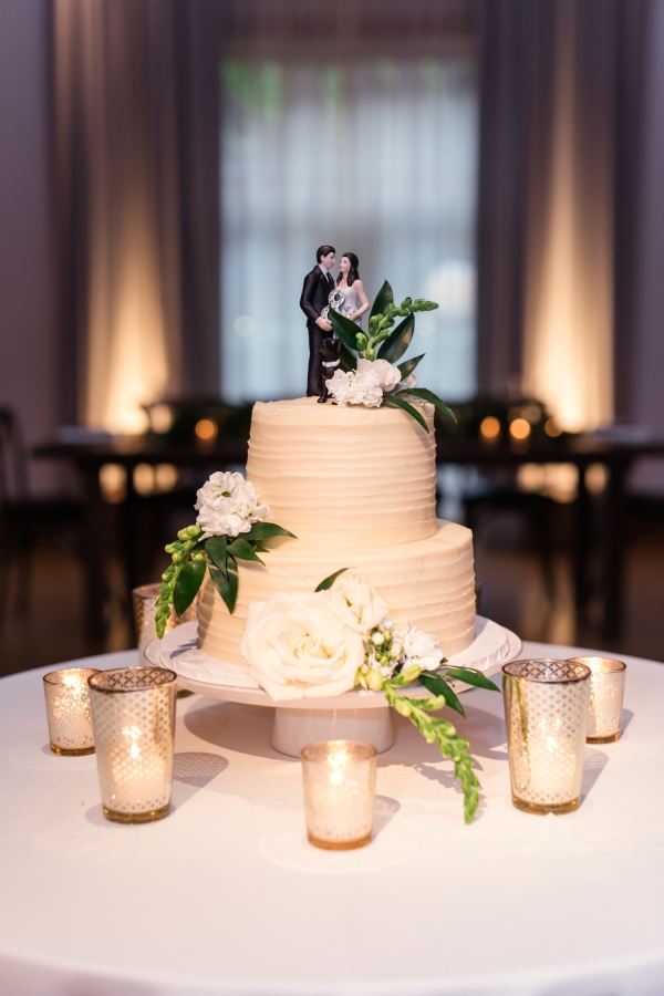 Ivy-Room-Chicago-Wedding-by-Emma-Mullins-Photography-31