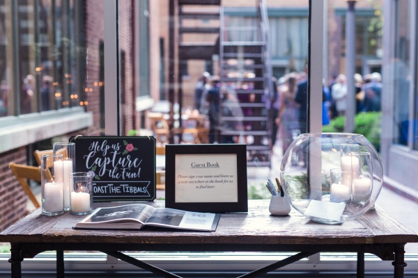 Ivy-Room-Chicago-Wedding-by-Emma-Mullins-Photography-33