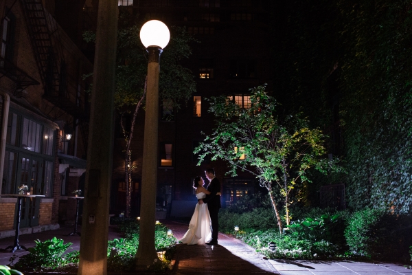 Ivy-Room-Chicago-Wedding-by-Emma-Mullins-Photography-49