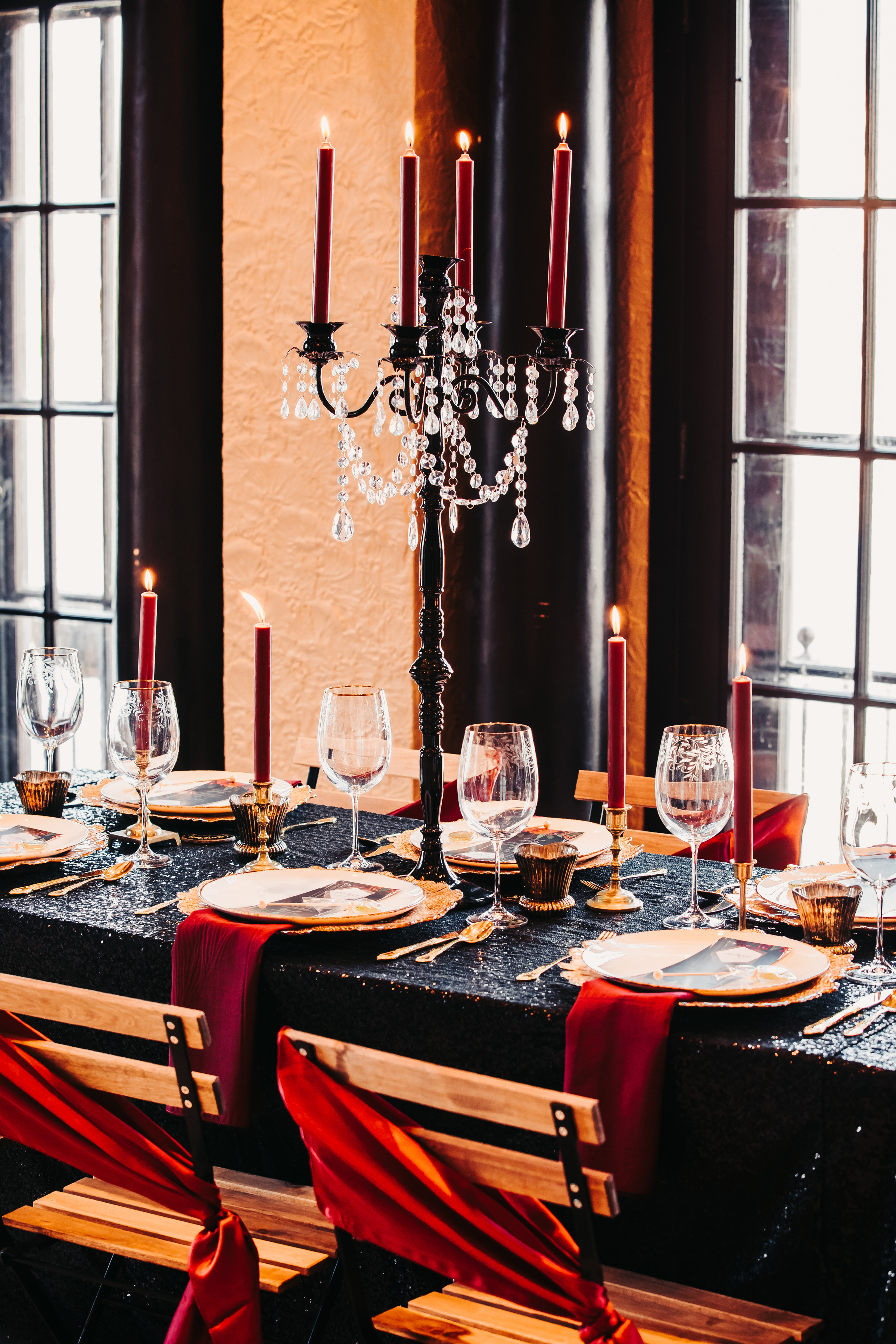 Dramatic Black and Red Wedding Inspiration at Hotel Baker in St Charles (11)