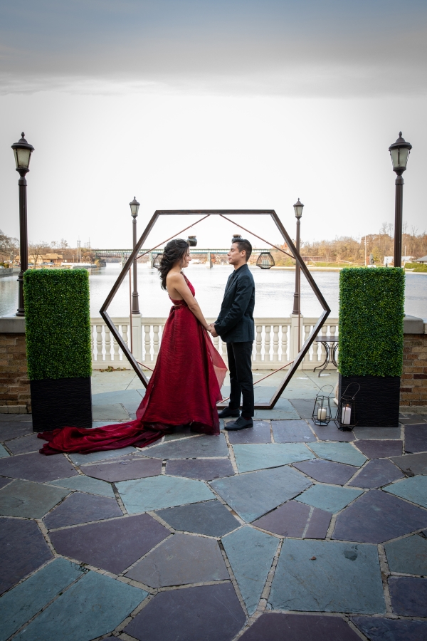 Dramatic Black and Red Wedding Inspiration at Hotel Baker in St Charles (17)