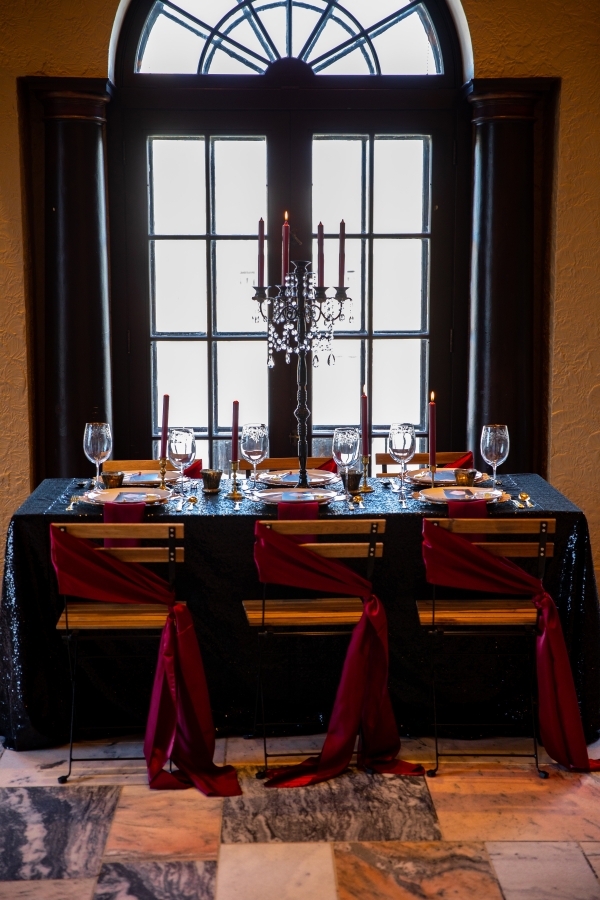 Dramatic Black and Red Wedding Inspiration at Hotel Baker in St Charles (2)