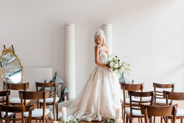 Woodsy Loft Wedding Inspiration Loft of Elements Preserved (31)
