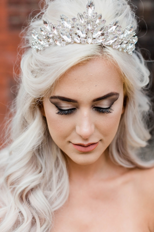 Woodsy Loft Wedding Inspiration Loft of Elements Preserved (37)