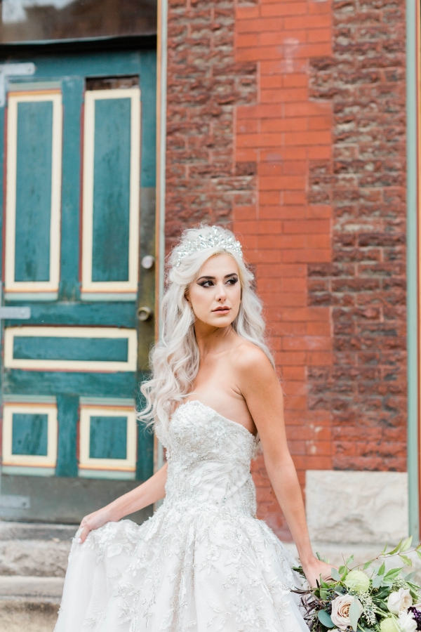 Woodsy Loft Wedding Inspiration Loft of Elements Preserved (40)