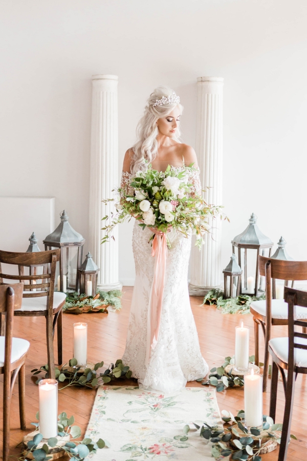 Woodsy Loft Wedding Inspiration Loft of Elements Preserved (44)