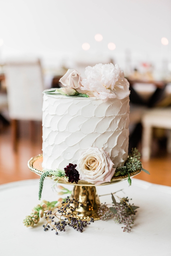 Woodsy Loft Wedding Inspiration Loft of Elements Preserved (45)