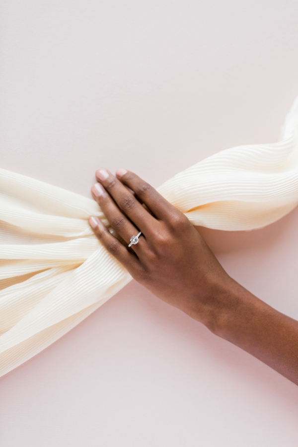 Clean Origin Jewelry Lookbook Lakeshore in Love (24)