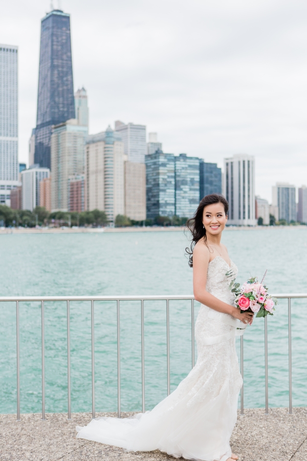 Bride with Chicago Skyline at Olive Park