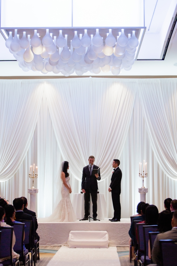 Chicago Wedding ceremony at Hyatt Regency O'Hare