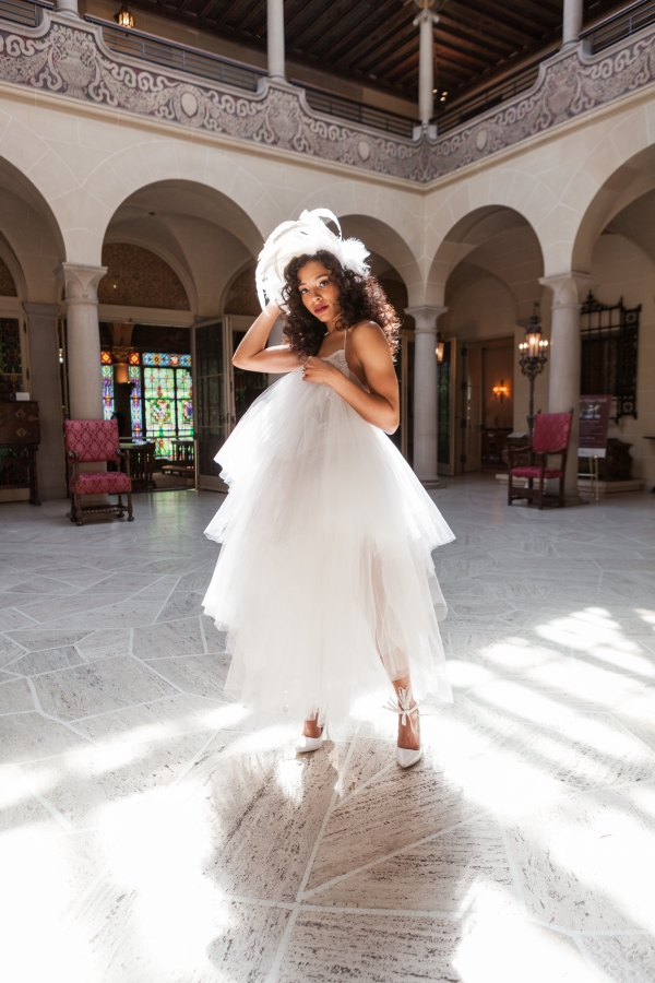 Cuneo Mansion High Fashion Wedding Inspiration (47)