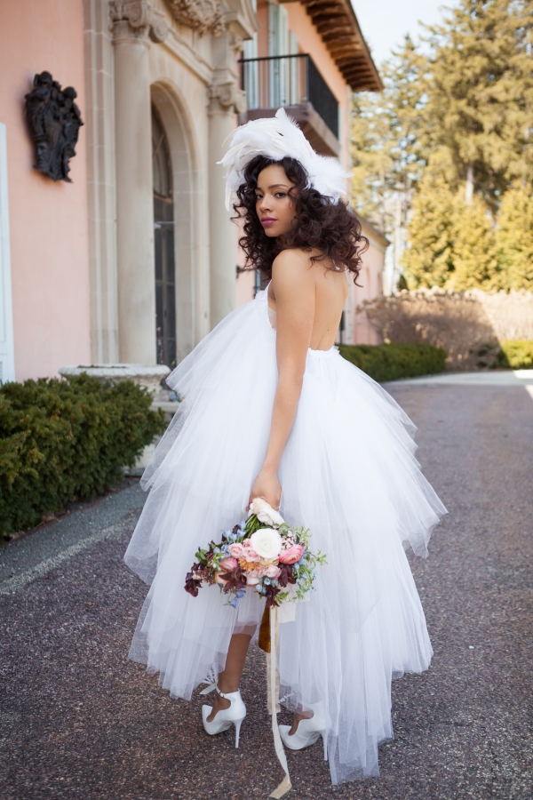 Cuneo Mansion High Fashion Wedding Inspiration (61)