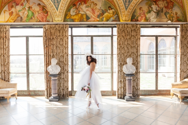 Cuneo Mansion High Fashion Wedding Inspiration (70)