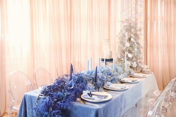 Ombre Blue Chicago Loft Wedding Inspiration (2)
