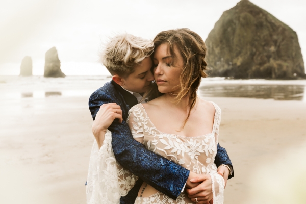 cannon-beach-elopement-