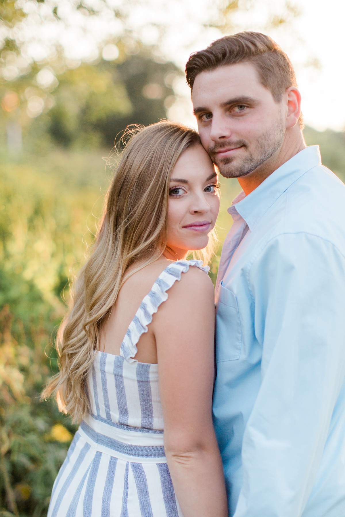 Summer Chicago Engagement Session in Lincoln Park – Lakeshore in Love