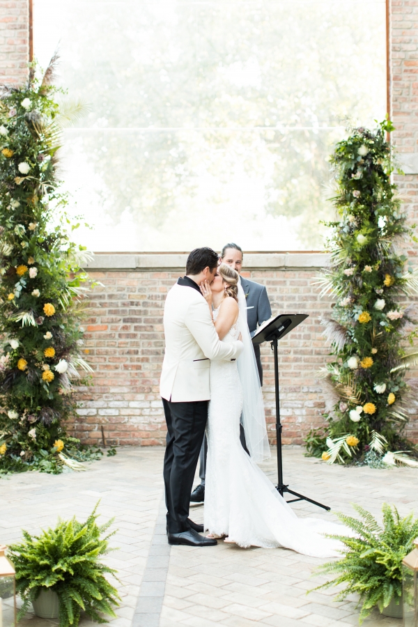 Bridgeport Art Center Wedding Chicago (14)