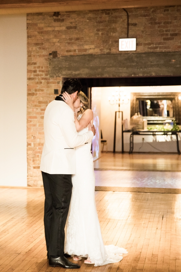 Bridgeport Art Center Wedding Chicago (56)