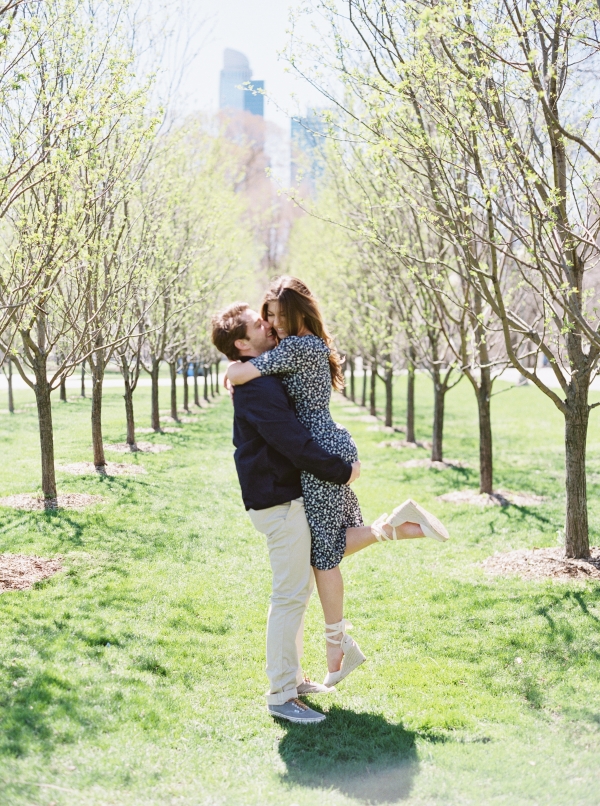 Chicago Union Station Engagement Photos – Lakeshore in Love