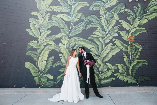 Modern Colorful Chicago Wedding Inspiration The Lakewood (23)