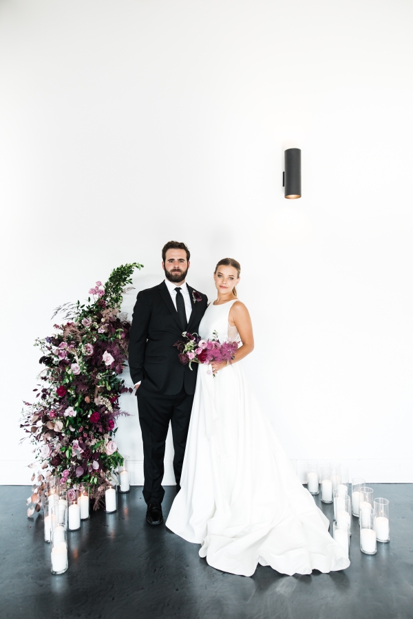 Modern Colorful Chicago Wedding Inspiration The Lakewood (54)