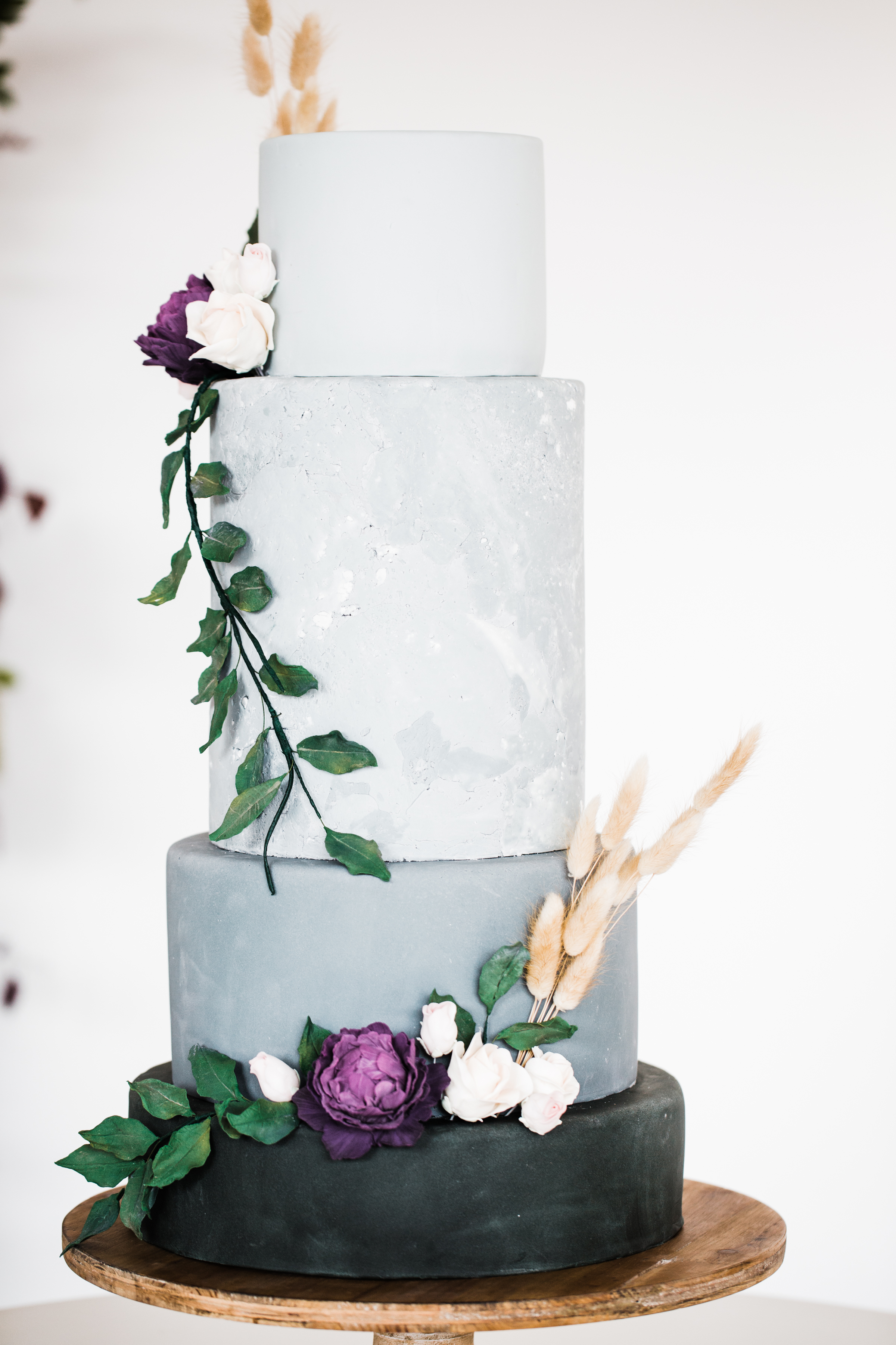 Modern Colorful Chicago Wedding Inspiration The Lakewood (58)