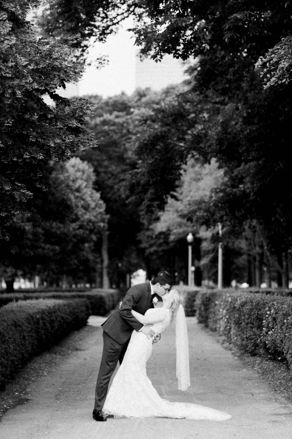 Hotel Allegro Chicago Wedding Photography by Lauryn (31)