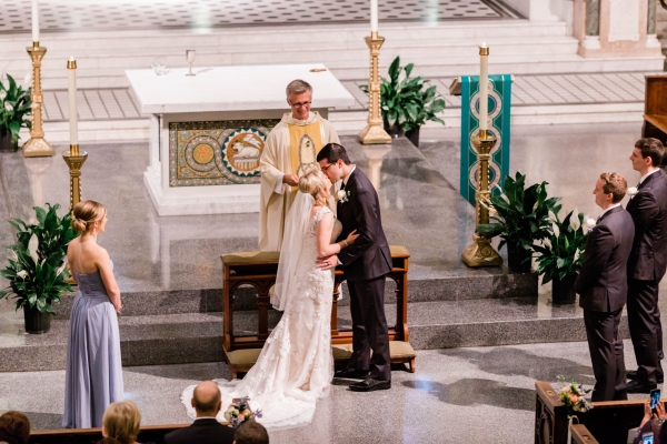 Hotel Allegro Chicago Wedding Photography by Lauryn (4)